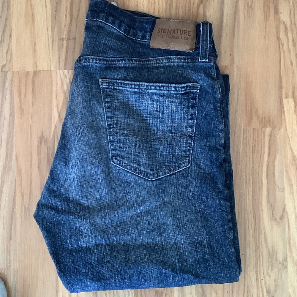 Signature Dark Blue Men's Straight Jeans